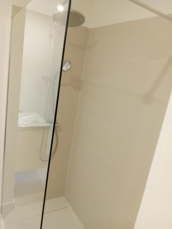 Quartier Le Plus Anime De Marseille "La Plaine Cours Julien "Chambre Avec Salle De Bain Wc Privee Integrees "Dans Appartement Exteriör bild