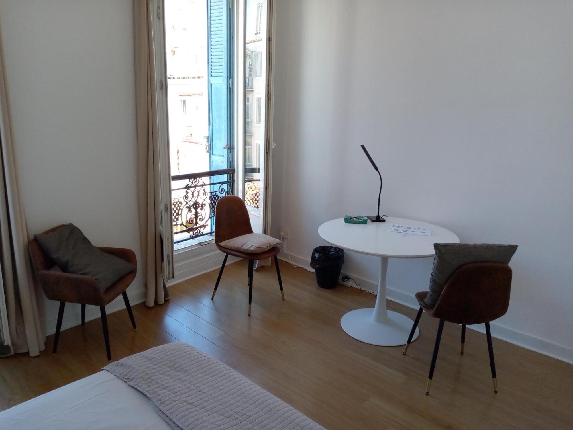Quartier Le Plus Anime De Marseille "La Plaine Cours Julien "Chambre Avec Salle De Bain Wc Privee Integrees "Dans Appartement Exteriör bild